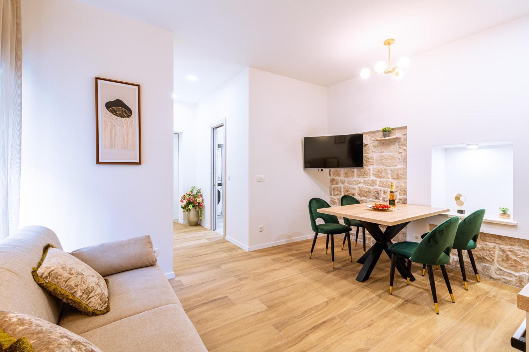 Luxury 2 Bedroom-2 Bathroom Apartment & Studio App With Rooftop Terrace Split Eksteriør billede