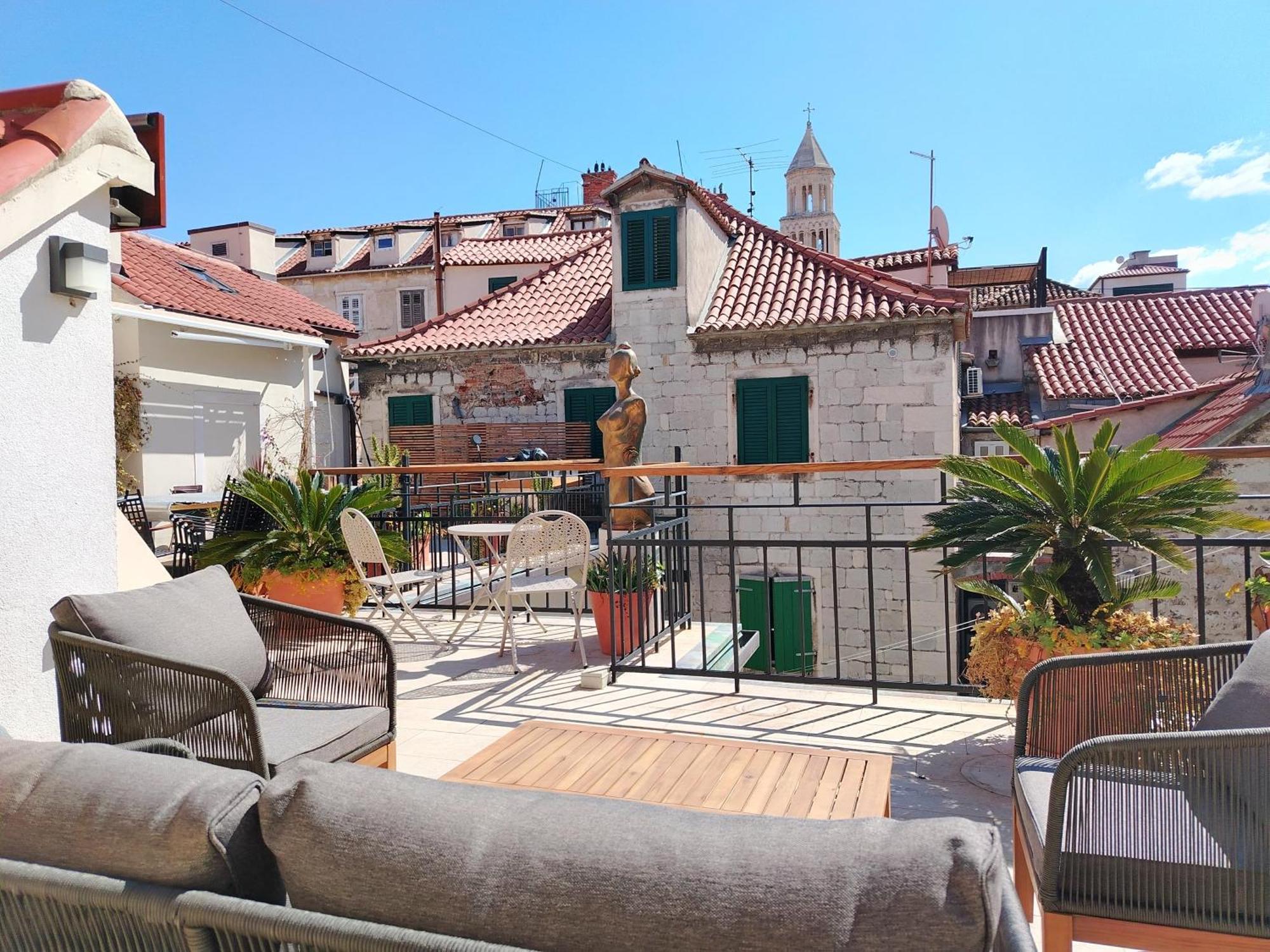 Luxury 2 Bedroom-2 Bathroom Apartment & Studio App With Rooftop Terrace Split Eksteriør billede